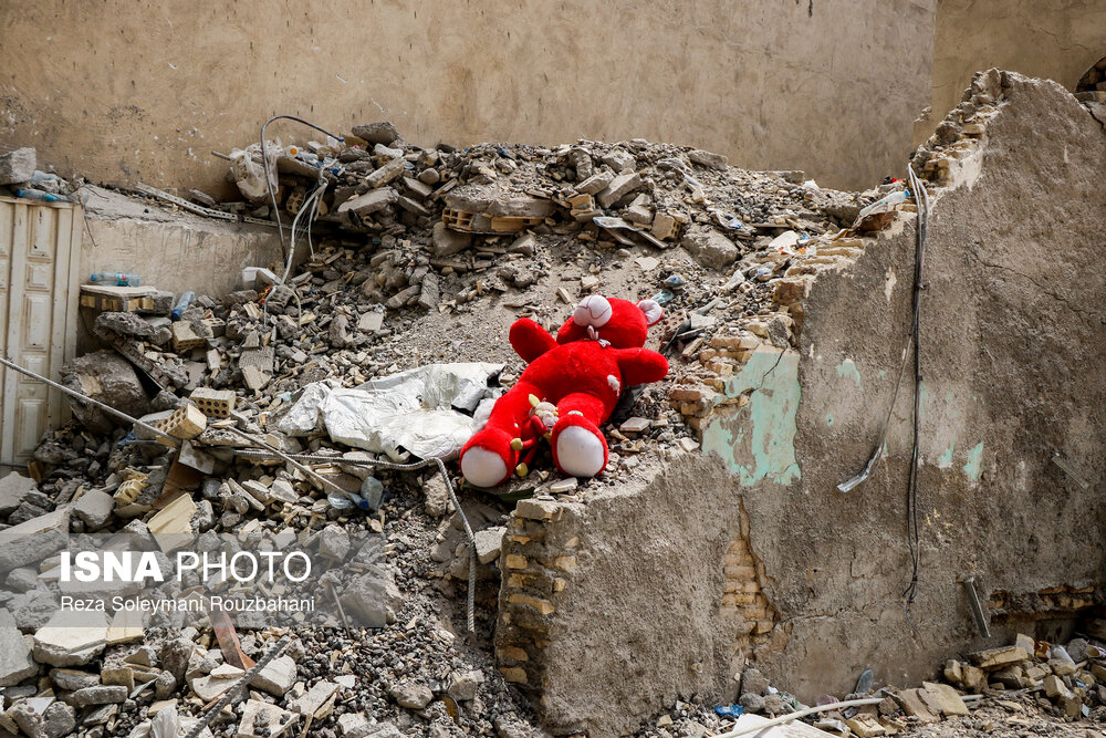 تصاویر: متروپل آبادان؛ چهاردهمین روز پس از حادثه