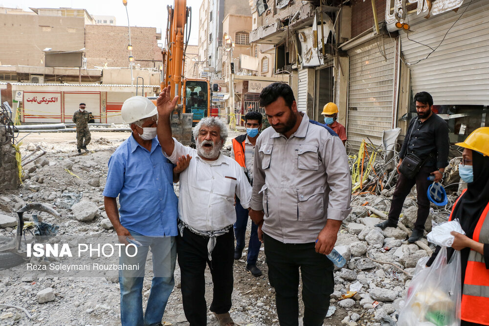 تصاویر: متروپل آبادان؛ چهاردهمین روز پس از حادثه