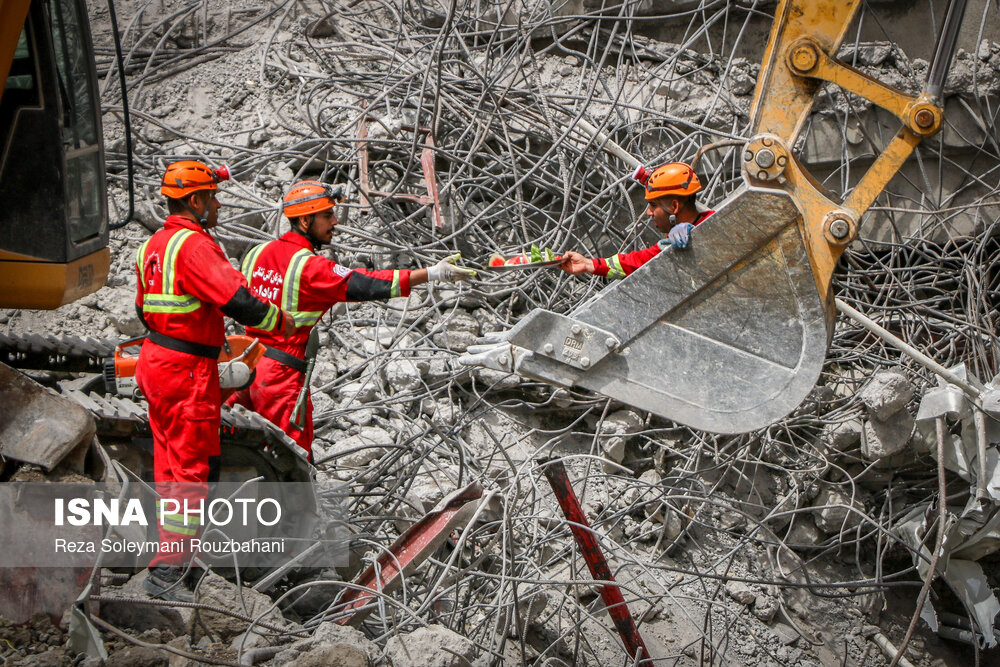 تصاویر: متروپل آبادان؛ چهاردهمین روز پس از حادثه