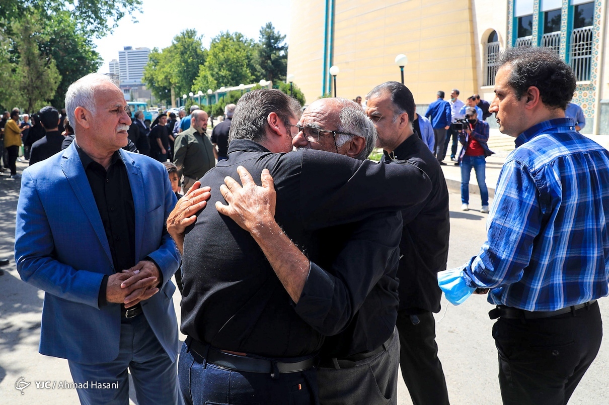 تصاویر: تشییع پیکر مهدی صباغی - مشهد