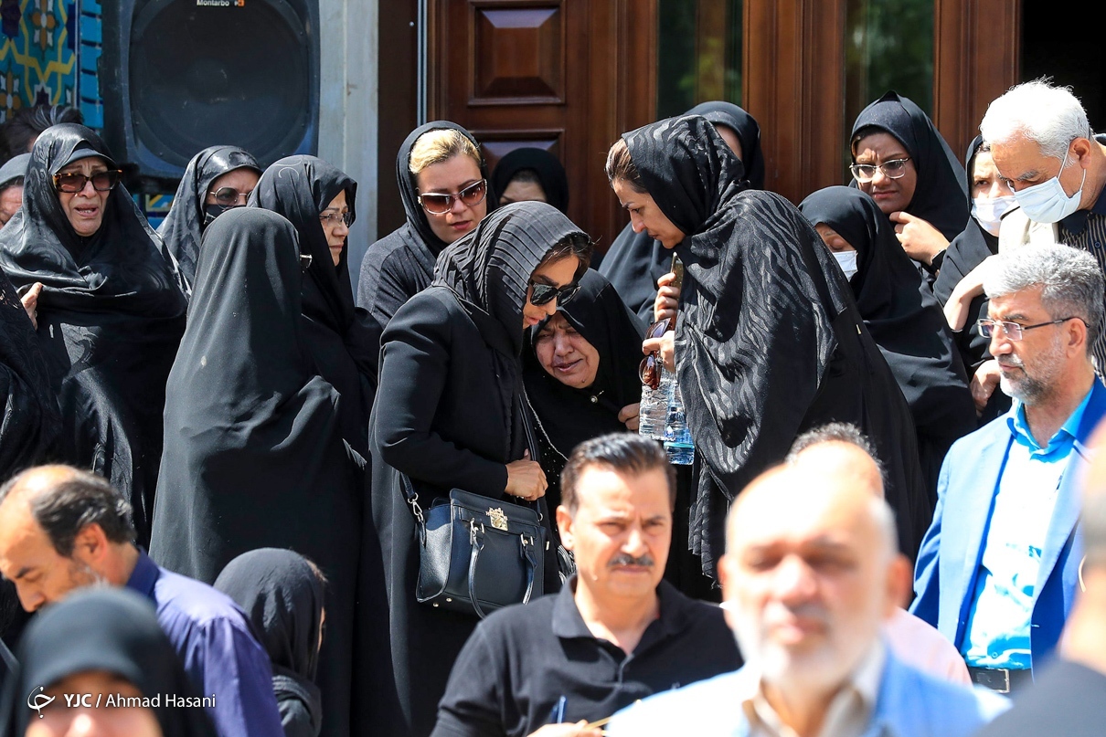 تصاویر: تشییع پیکر مهدی صباغی - مشهد