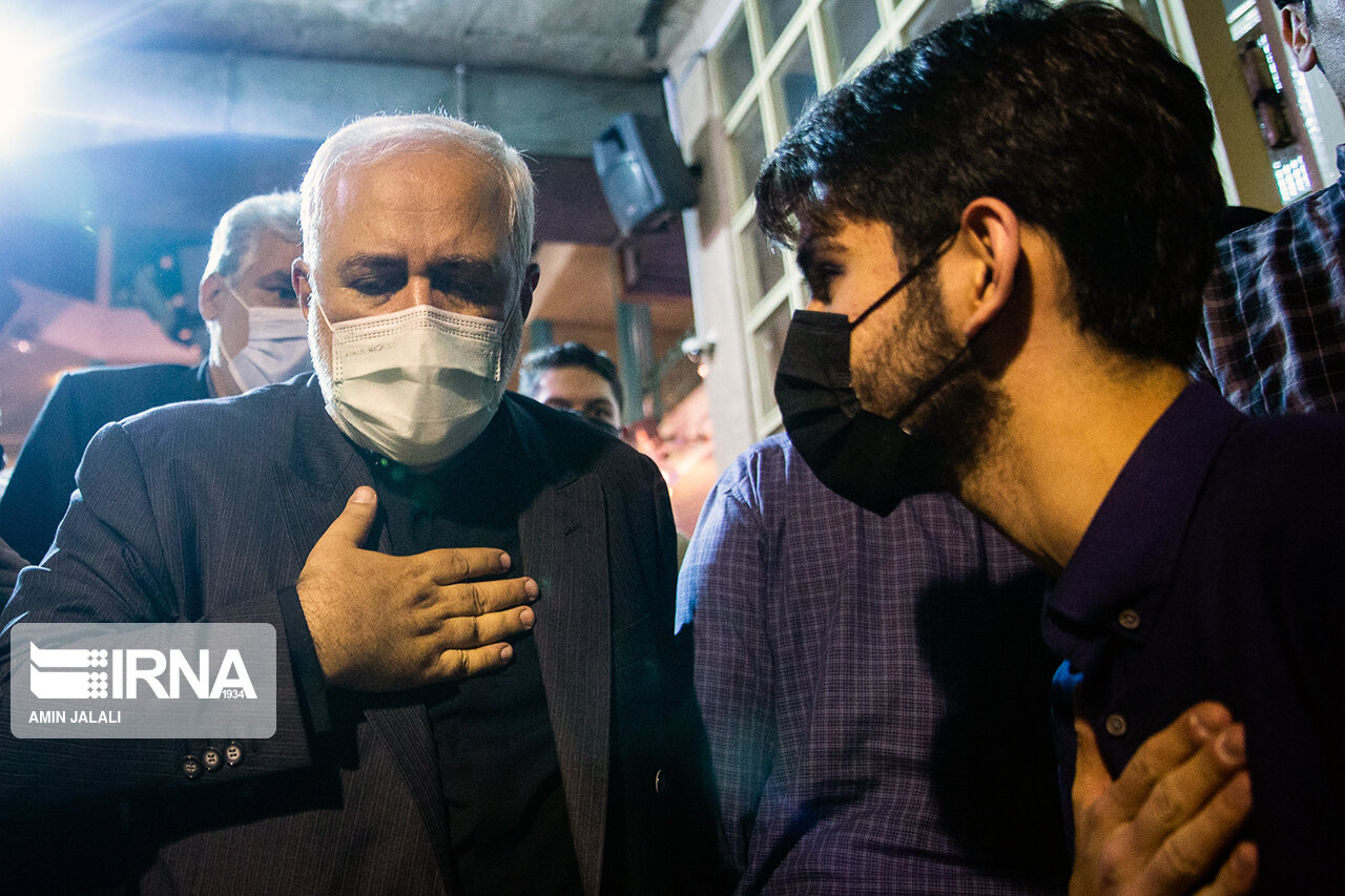 تصاویر: وداع با پیکر حجت الاسلام دعایی