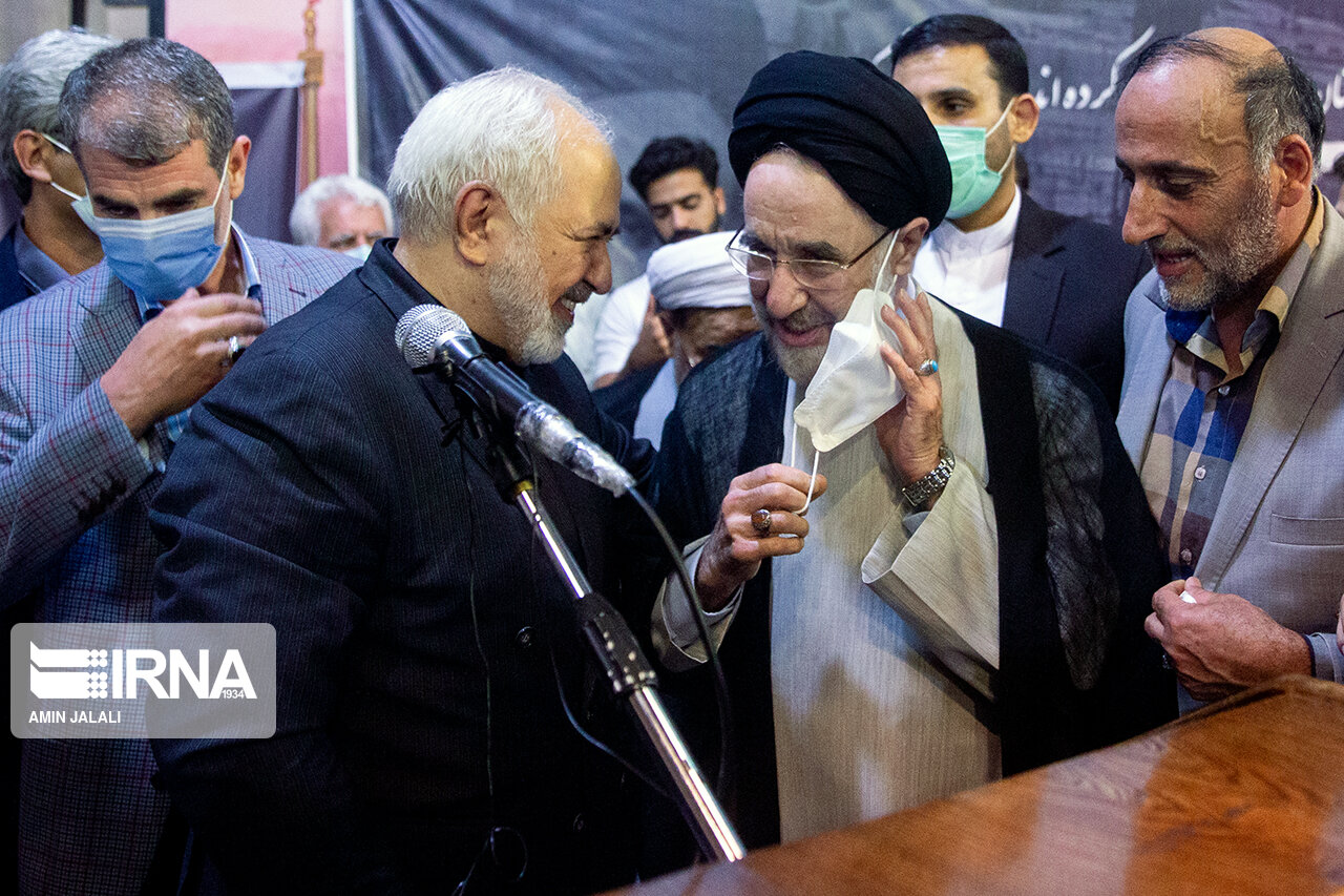 تصاویر: وداع با پیکر حجت الاسلام دعایی