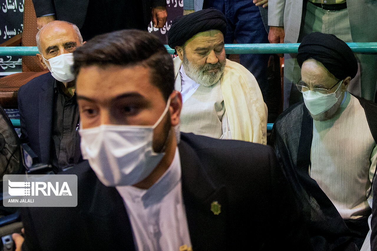 تصاویر: وداع با پیکر حجت الاسلام دعایی
