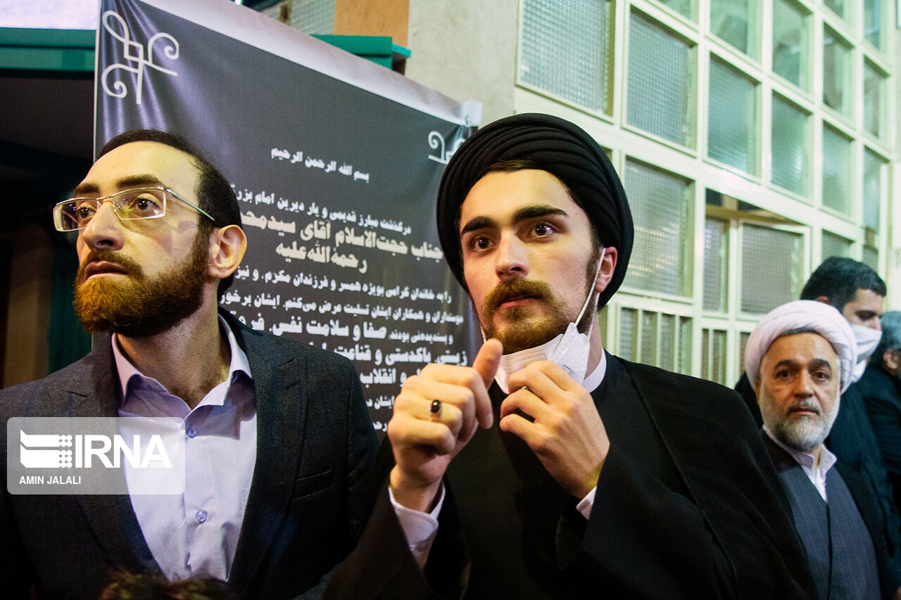 تصاویر: وداع با پیکر حجت الاسلام دعایی