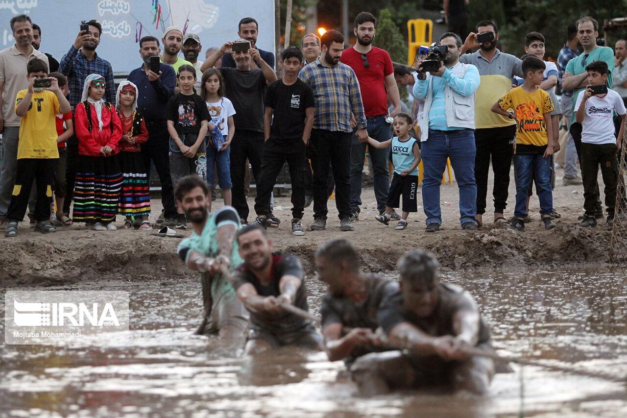 تصاویر: جشنواره ورزش&zwnj;های شالیزاری