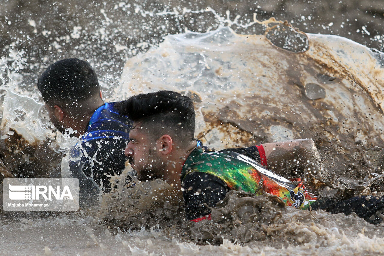 تصاویر: جشنواره ورزش&zwnj;های شالیزاری