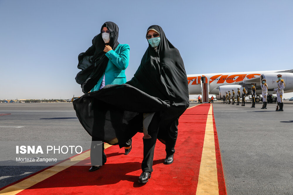 تصاویر: ورود رییس جمهور ونزوئلا به ایران