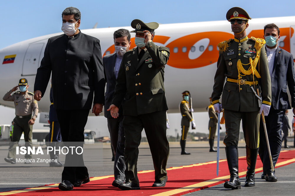 تصاویر: ورود رییس جمهور ونزوئلا به ایران