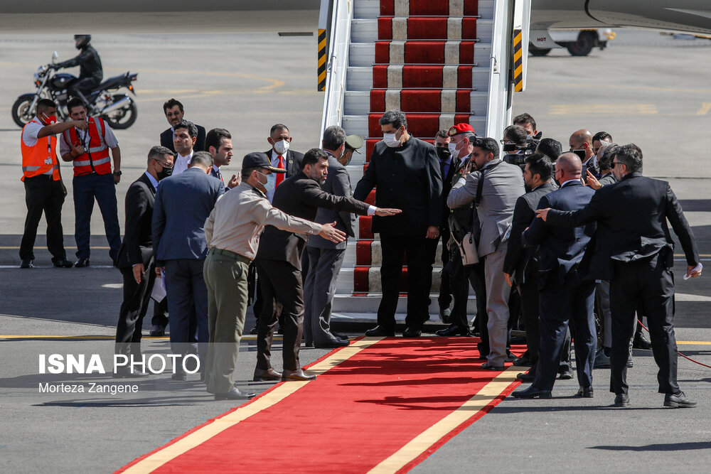 تصاویر: ورود رییس جمهور ونزوئلا به ایران