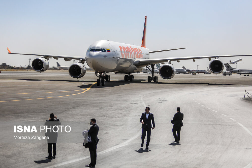 تصاویر: ورود رییس جمهور ونزوئلا به ایران