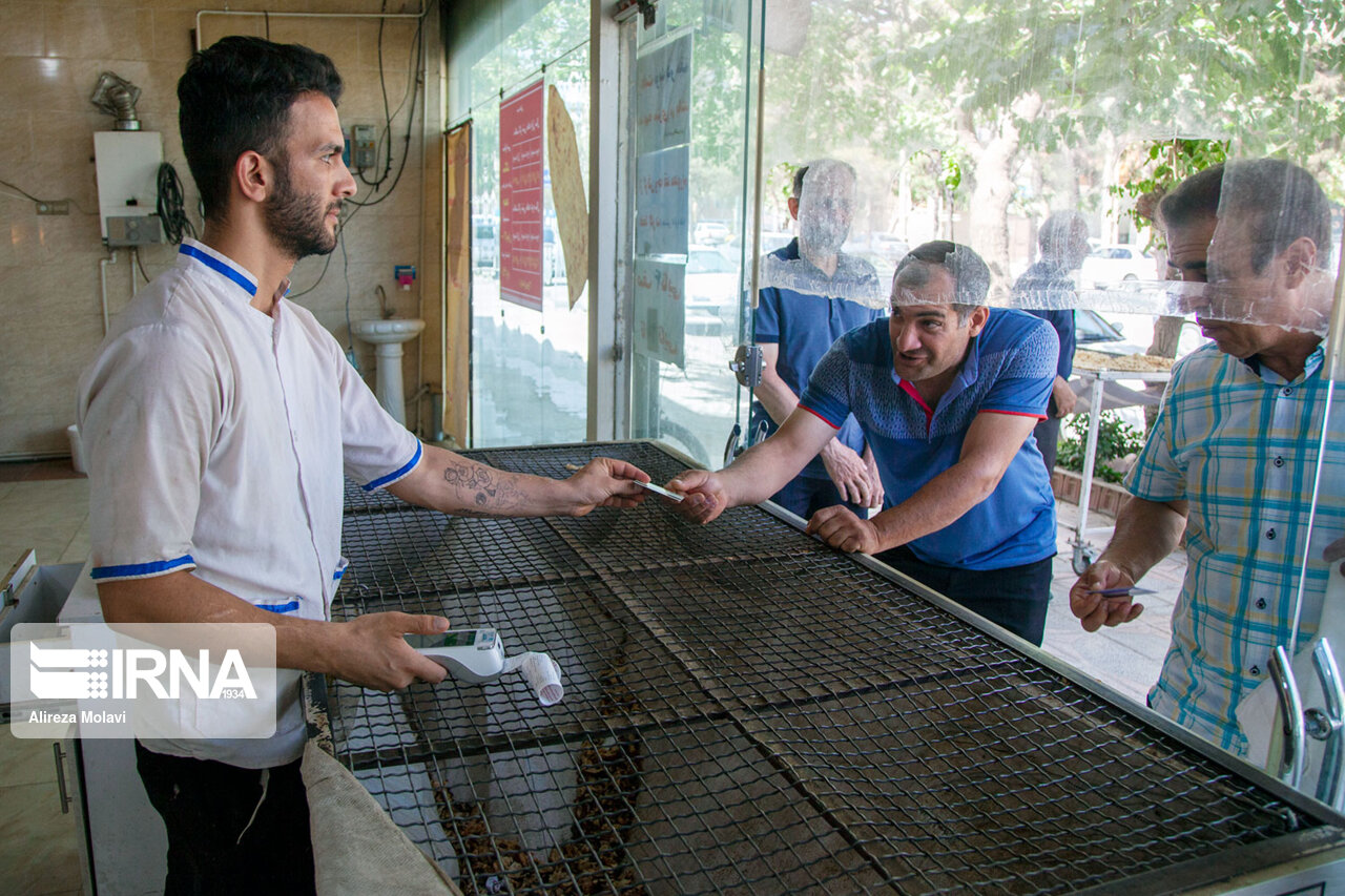 تصاویر: فروش هوشمند نان