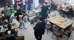 ویدیویی پربازدید؛ مردان چینی در رستوران زنان را به باد کتک می‌گیرند
