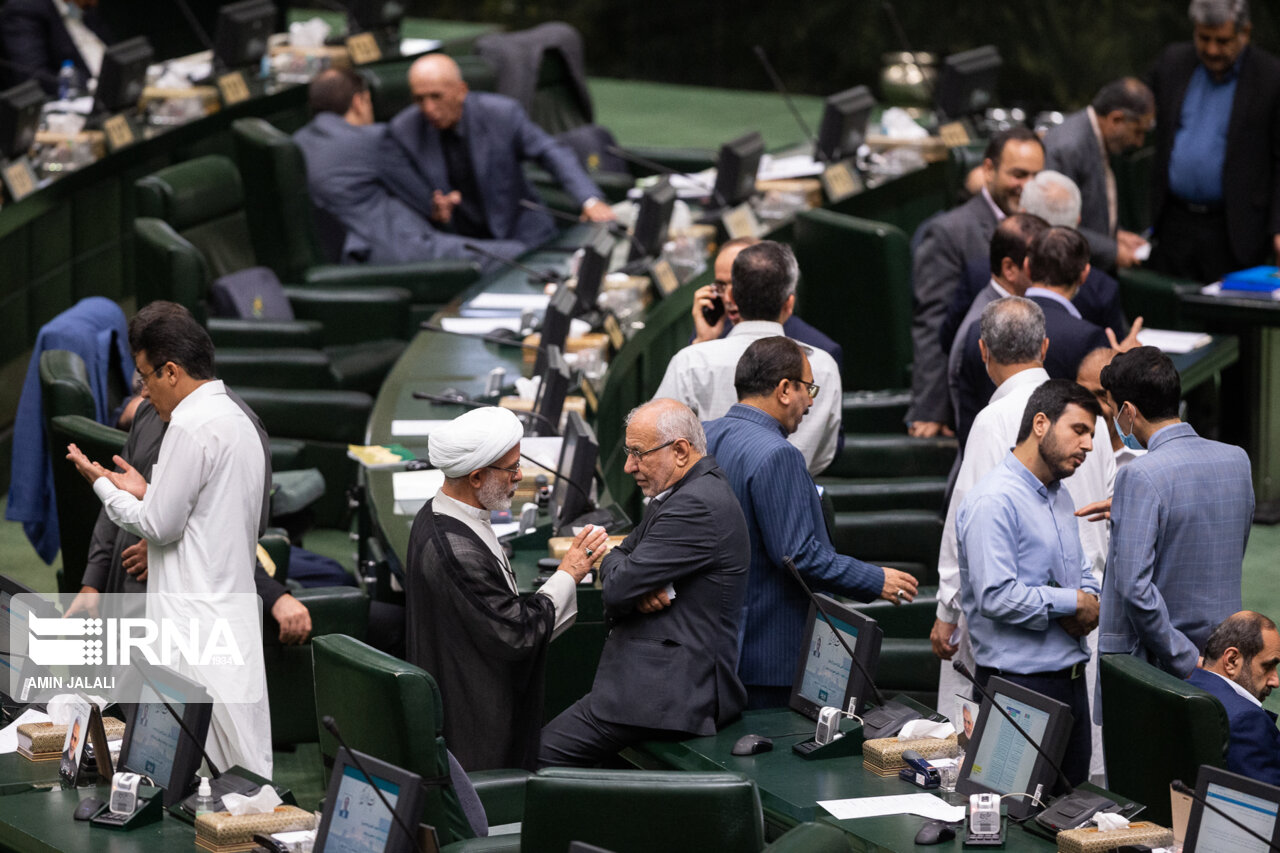 تصاویر: جلسه علنی مجلس شورای اسلامی ۲۹ خرداد ۱۴۰۱