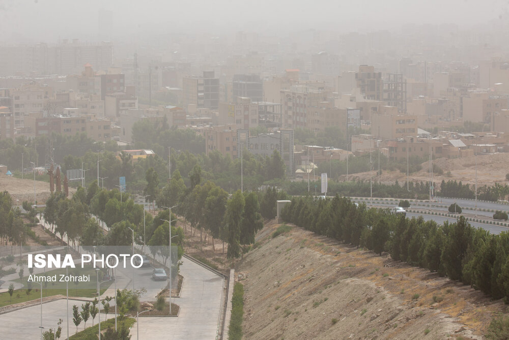 تصاویر: آلودگی شدید هوای شهر قم