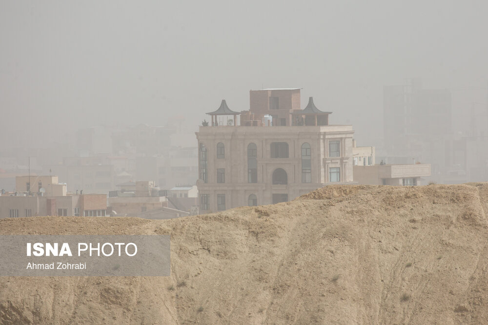تصاویر: آلودگی شدید هوای شهر قم