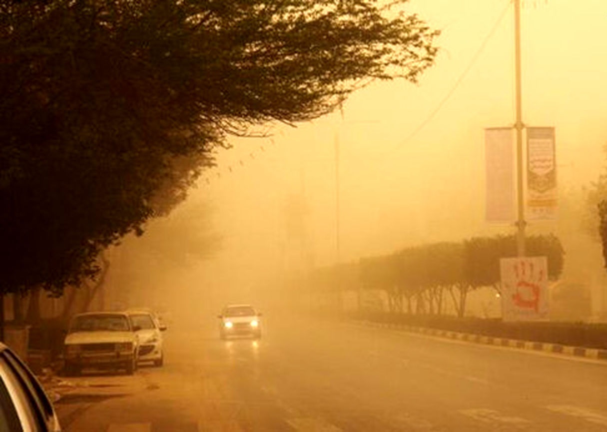جزیره قشم در سیطره گرد و غبار/ ۷۷۱ بیمار راهی بیمارستان شدند