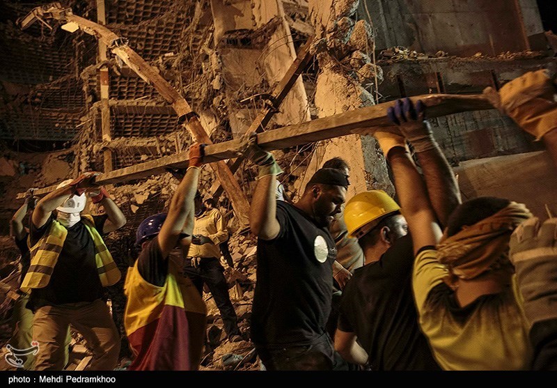 تصاویر: پنجمین روز آواربرداری ساختمان مترو پل