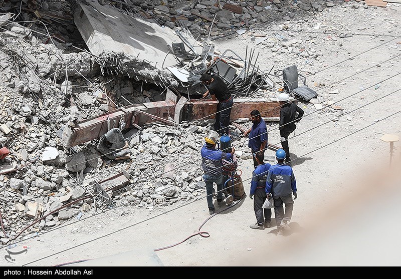 تصاویر: پنجمین روز آواربرداری ساختمان مترو پل