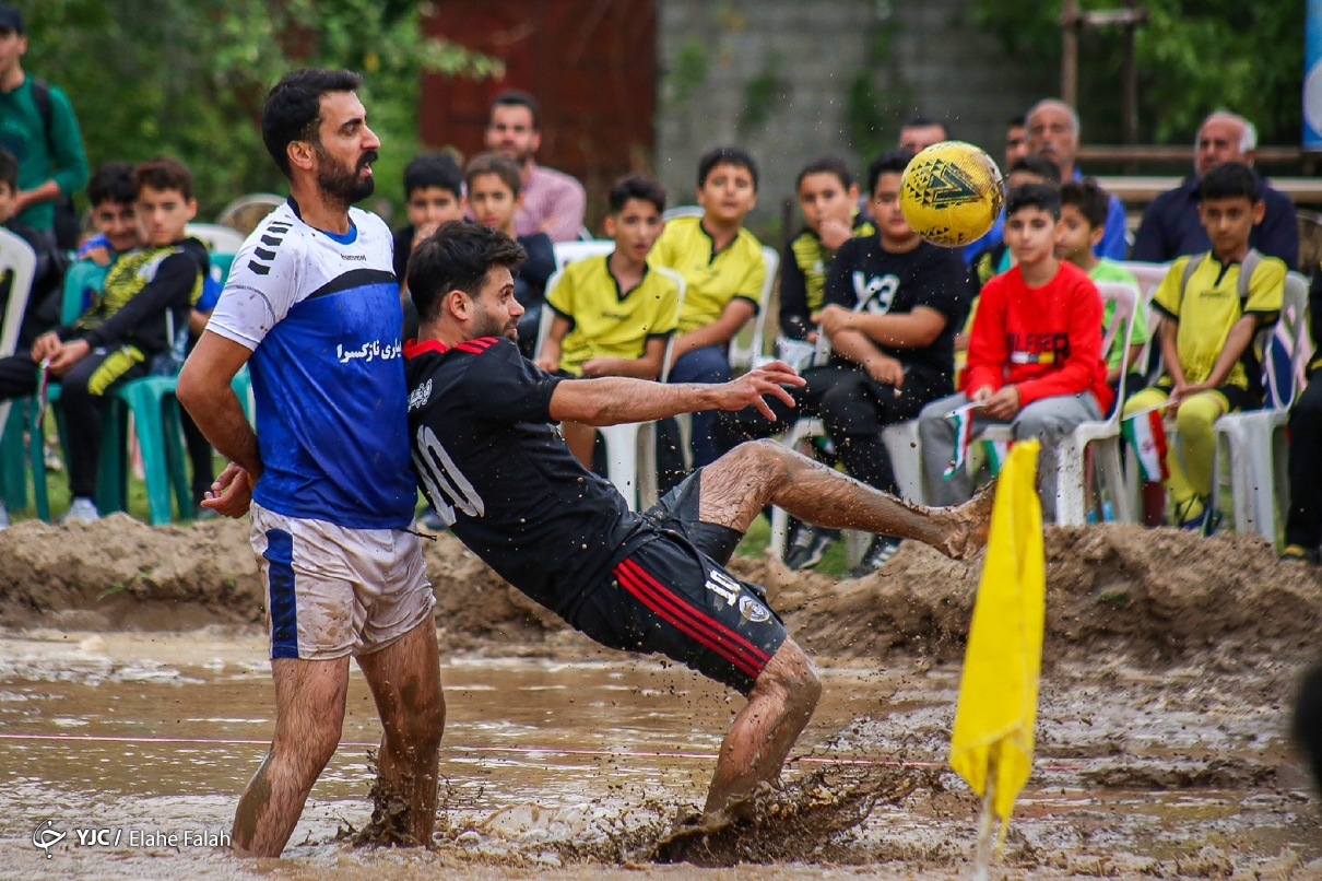تصاویر: ششمین دوره فوتبال در شالیزار «فوتچل»