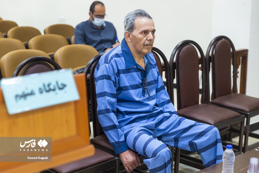 تصاویر: چهارمین جلسه دادگاه سرکرده گروهک تروریست تندر