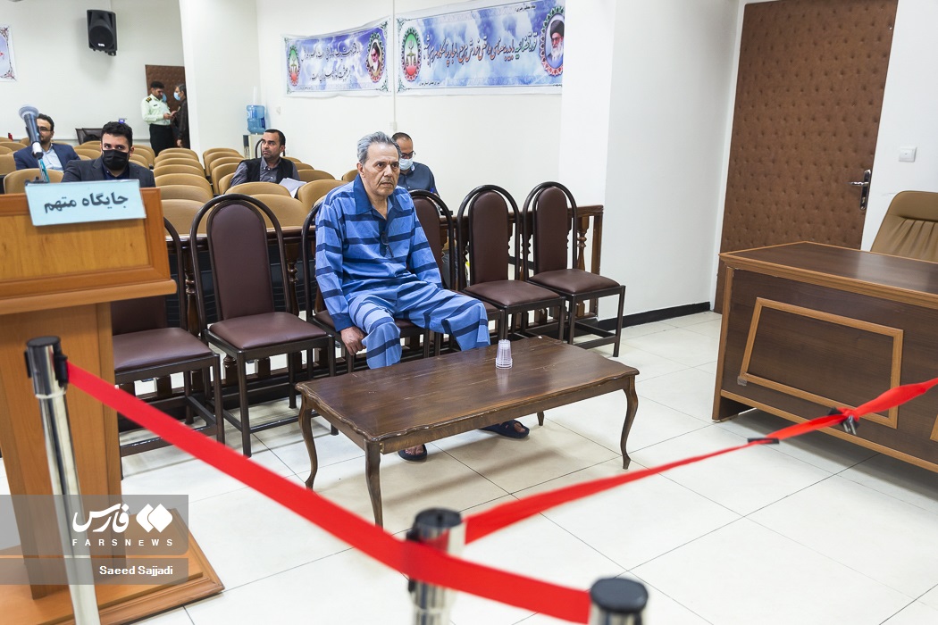 تصاویر: چهارمین جلسه دادگاه سرکرده گروهک تروریست تندر
