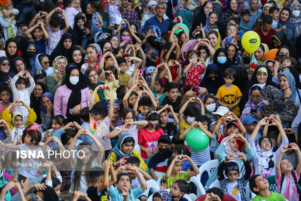 تصاویر: افتتاحیه بیست&zwnj;وهفتمین جشنواره بین&zwnj;المللی تئاتر کودک&zwnj;ونوجوان