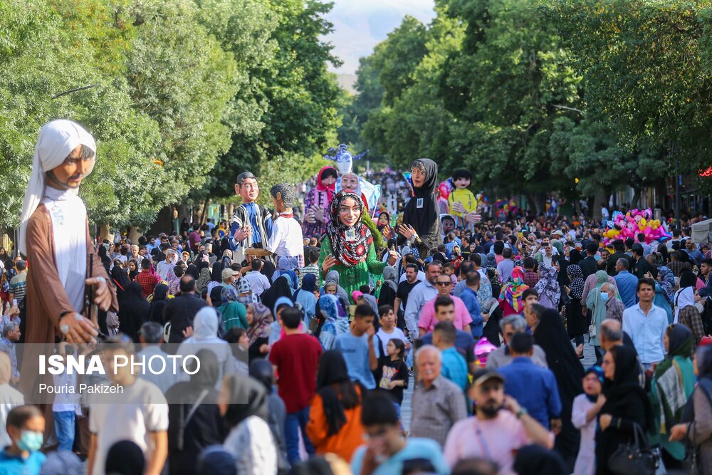 تصاویر: افتتاحیه بیست&zwnj;وهفتمین جشنواره بین&zwnj;المللی تئاتر کودک&zwnj;ونوجوان