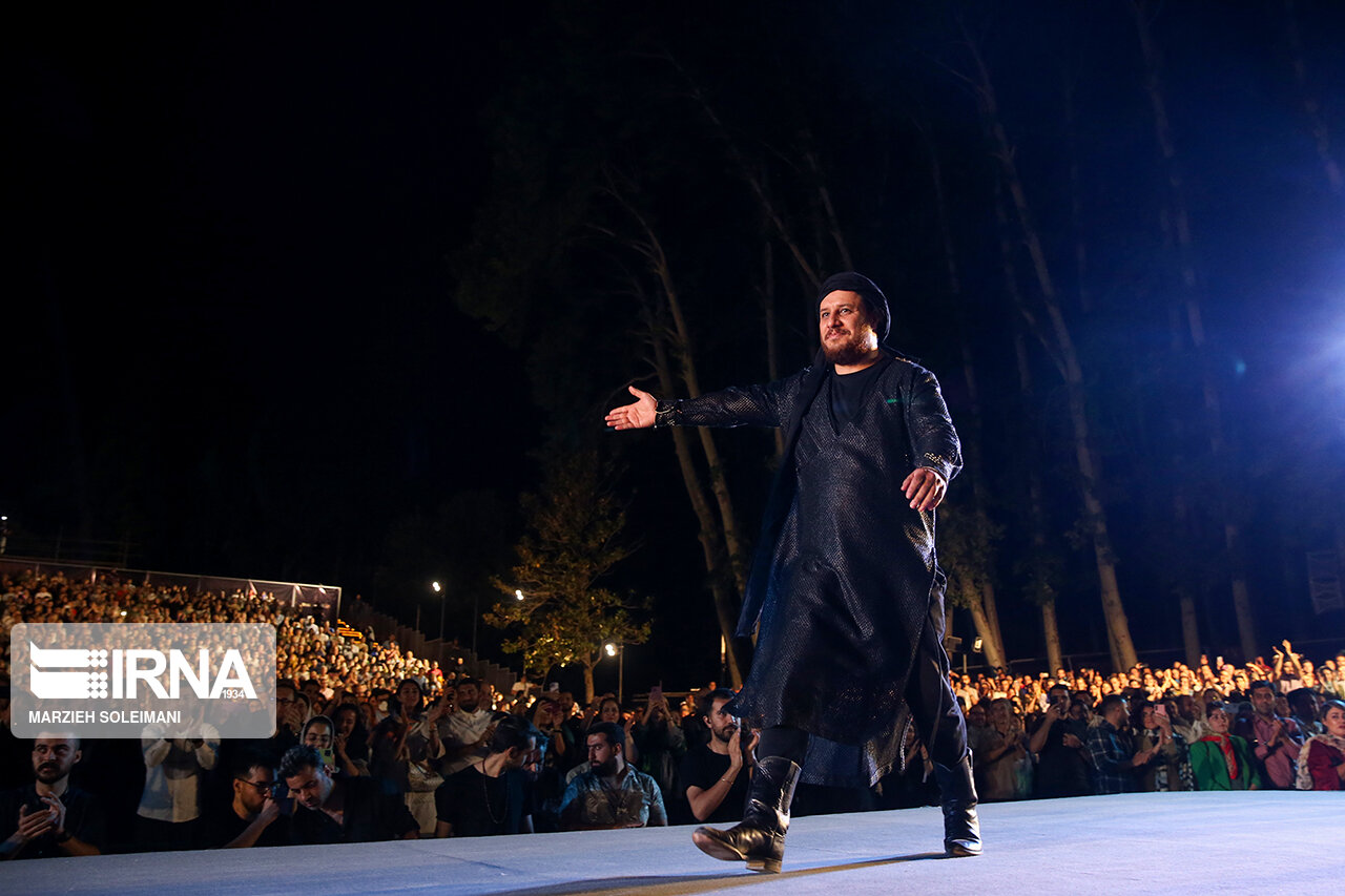 تصاویر: کنسرت نمایش &laquo;سی&zwnj;صد&raquo;