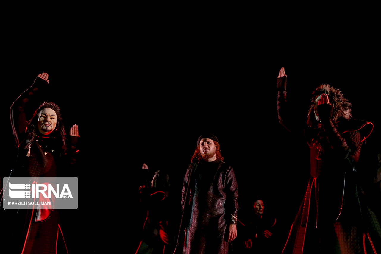 تصاویر: کنسرت نمایش &laquo;سی&zwnj;صد&raquo;