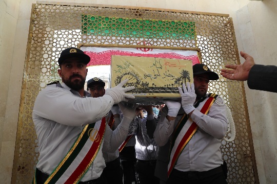 تشییع و خاکسپاری دو شهید گمنام در بانک ملی ایران