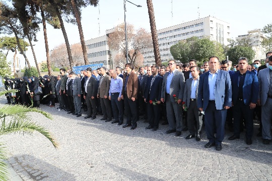 تشییع و خاکسپاری دو شهید گمنام در بانک ملی ایران