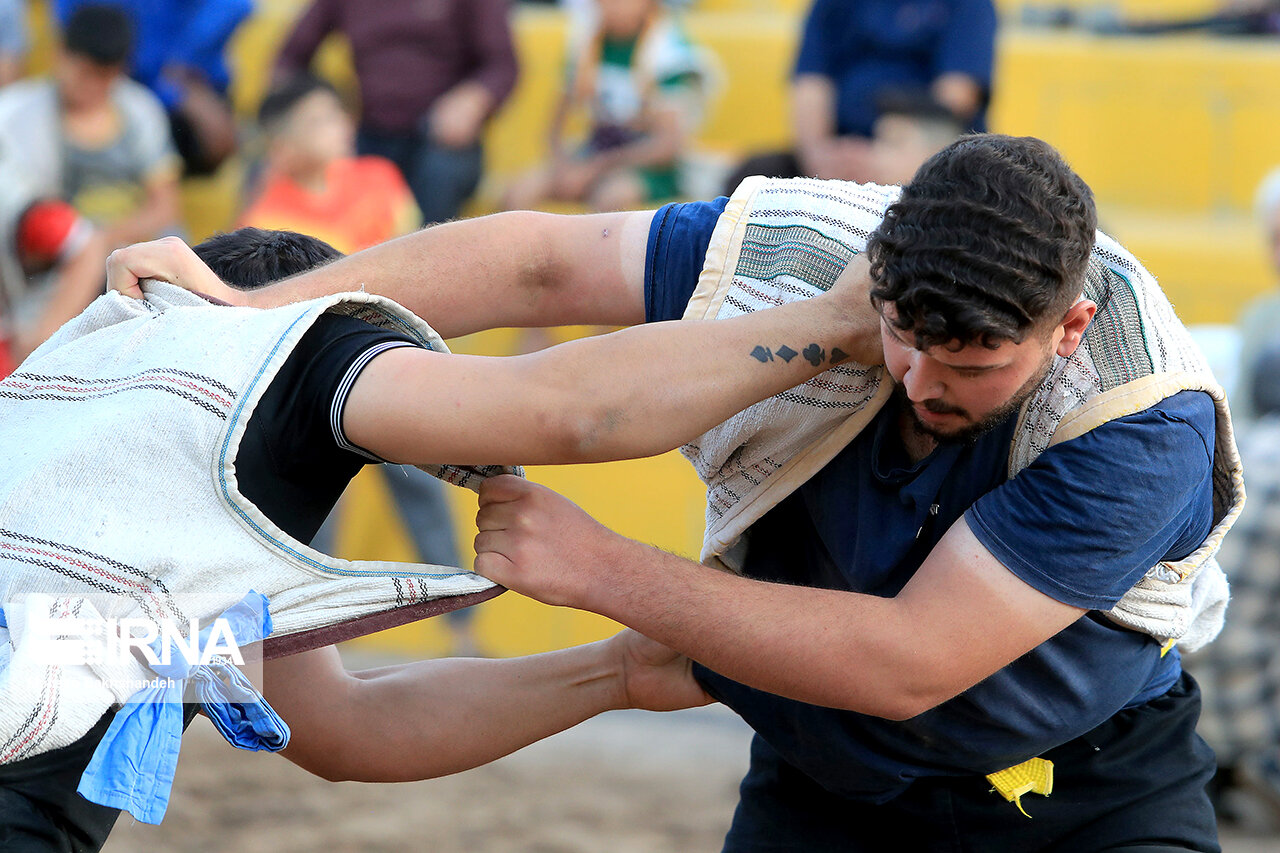 تصاویر: کشتی چوخه