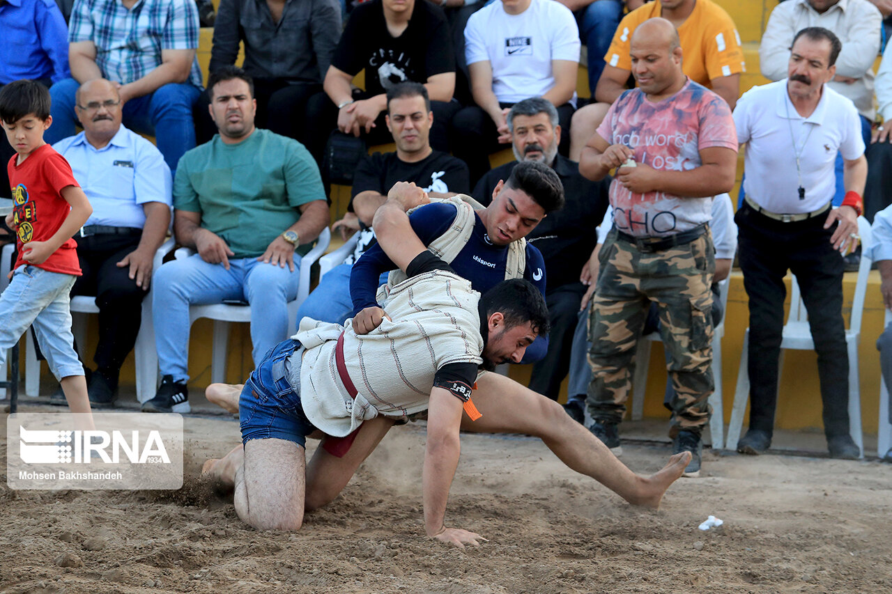 تصاویر: کشتی چوخه
