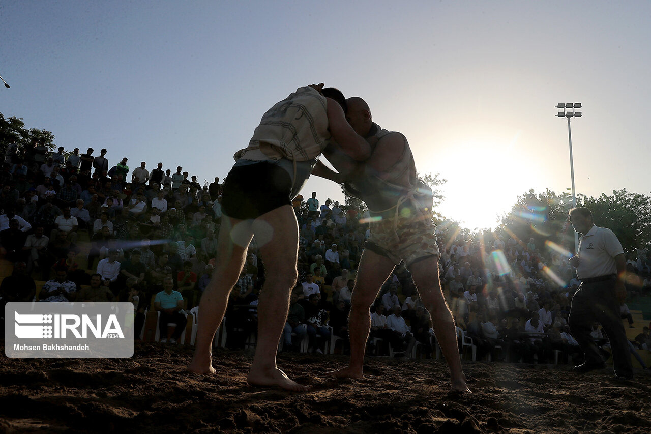 تصاویر: کشتی چوخه