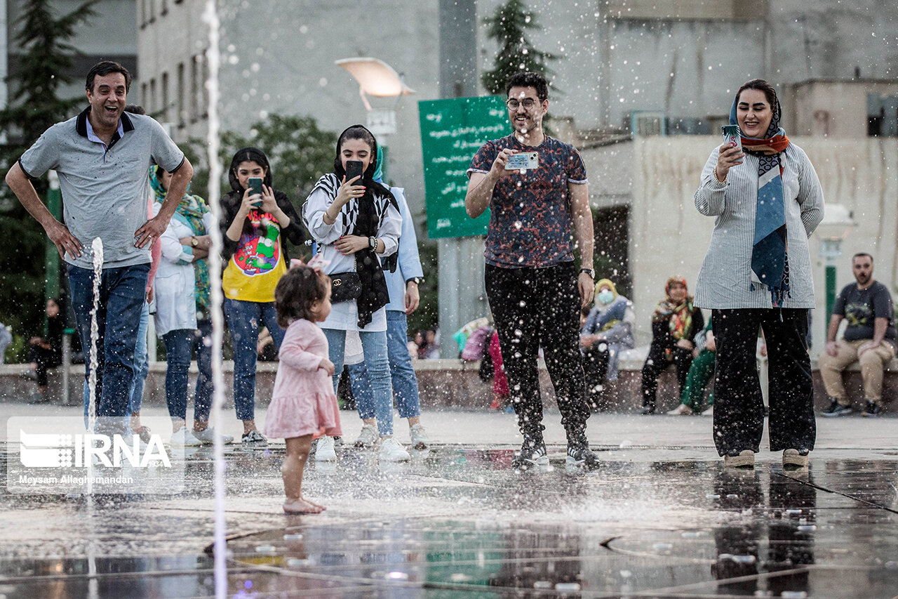 تصاویر: تفریح در آب و آتش