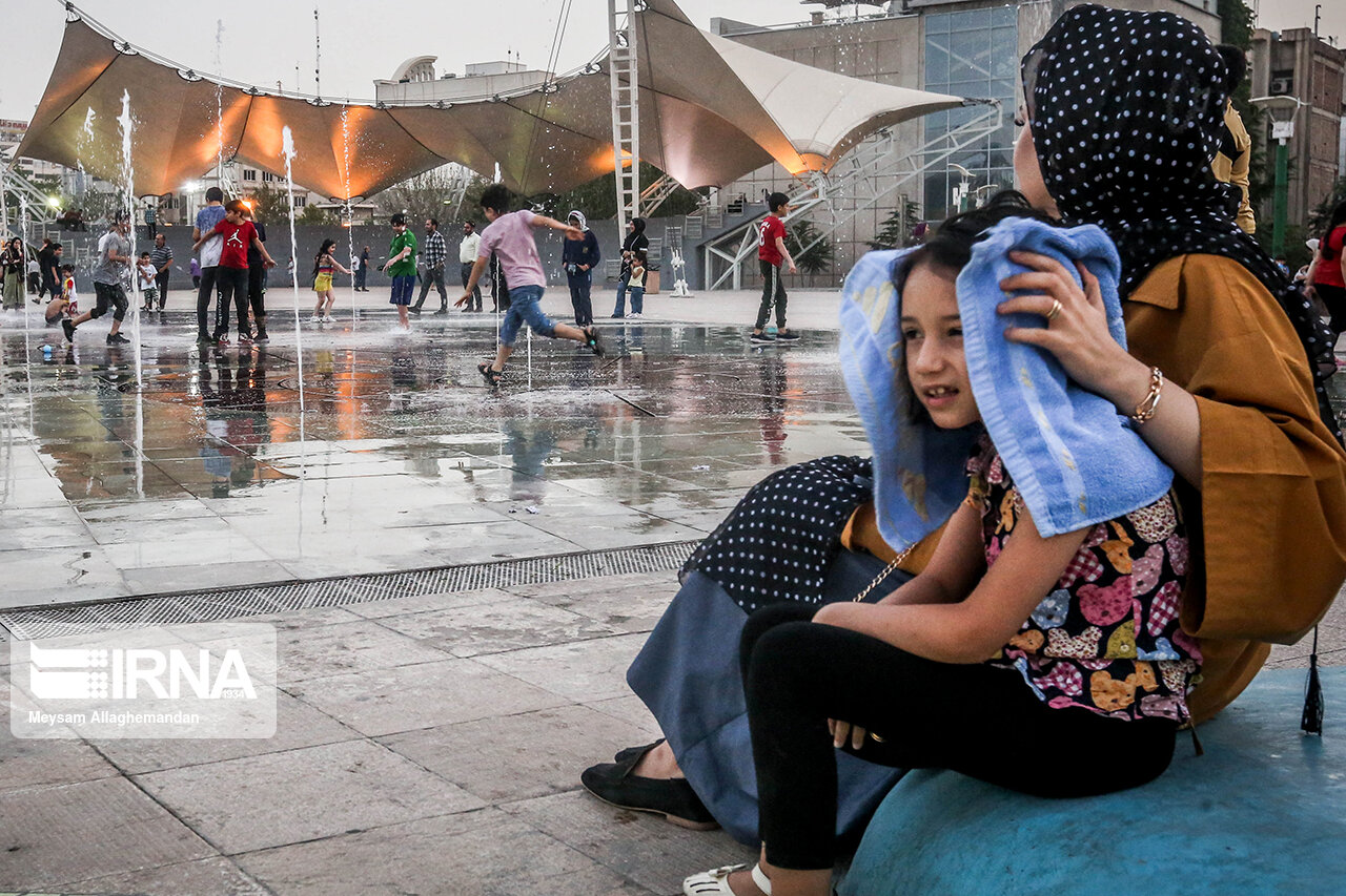 تصاویر: تفریح در آب و آتش