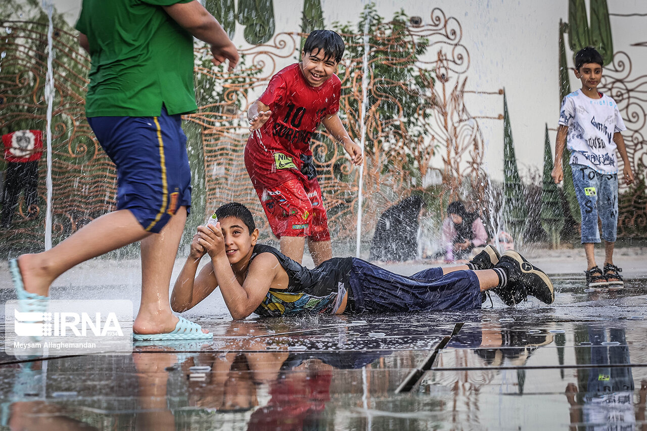 تصاویر: تفریح در آب و آتش