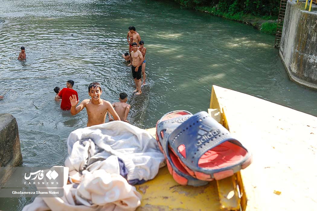 تصاویر: شنا در منطقه &laquo;شنا ممنوع&raquo;
