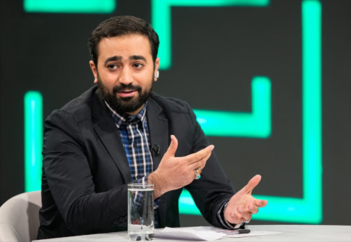 ویدیو / وحید یامین پور، معاون وزیر ورزش: الان روسری را می&zwnj;زند روی چوب، فردا شورتش را