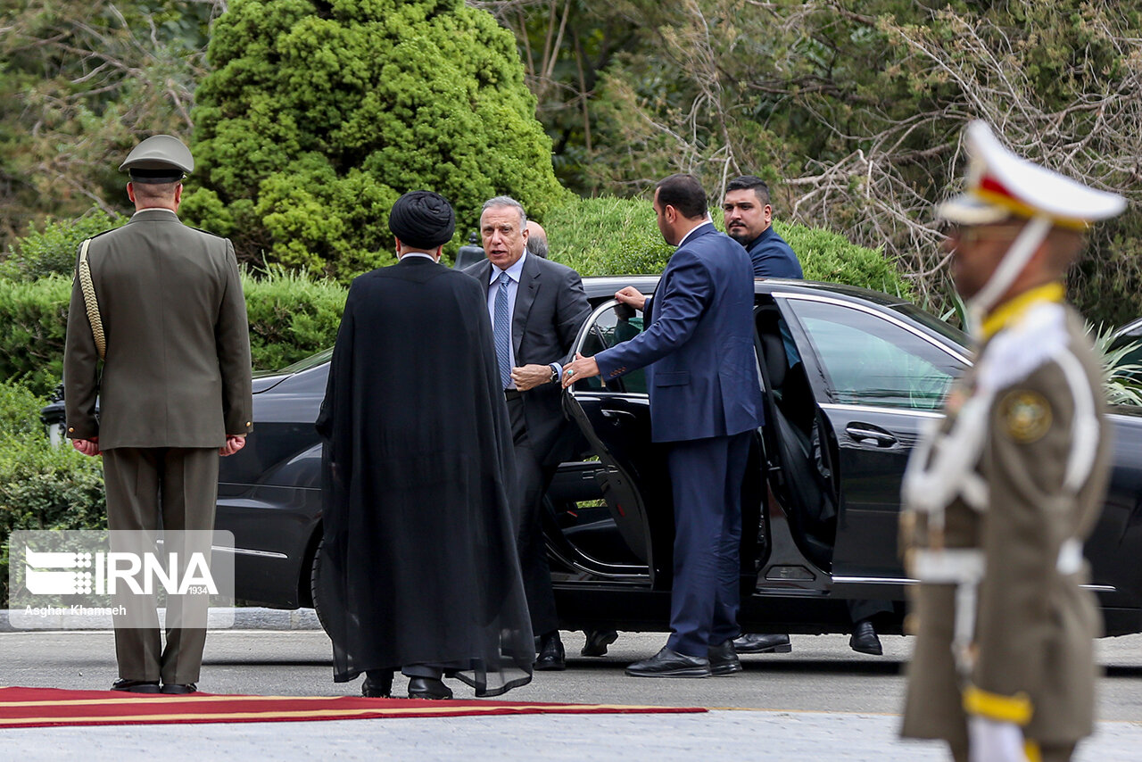 تصاویر: استقبال رسمی از نخست وزیر عراق