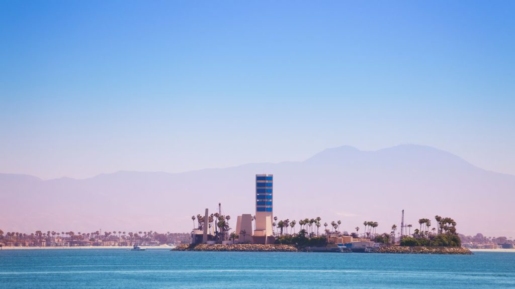 ۱۰ مورد از جذاب ترین و زیباترین جزایر مصنوعی جهان ؛ از &laquo;جزیره اموج&raquo; تا &laquo;جزیره زباله&raquo;