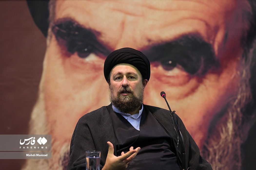 تصاویر: بزرگداشت شهدای ۷۲ تن در حسینیه جماران
