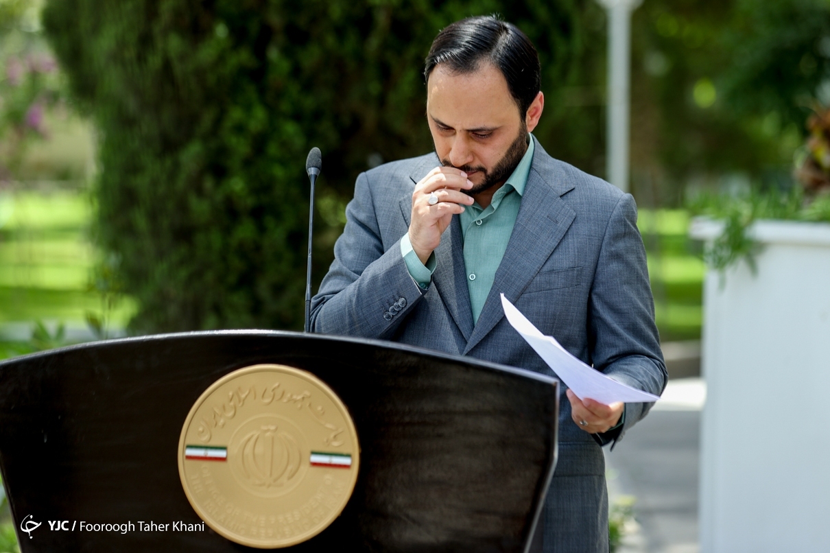 تصاویر: حاشیه جلسه هیات دولت