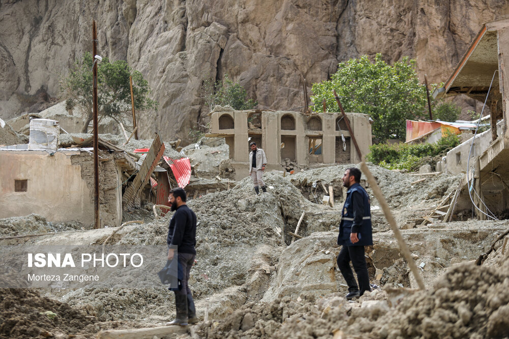 تصاویر: چهار روز پس از وقوع سیل در روستای مزداران فیروزکوه