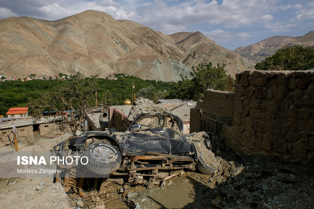 تصاویر: چهار روز پس از وقوع سیل در روستای مزداران فیروزکوه
