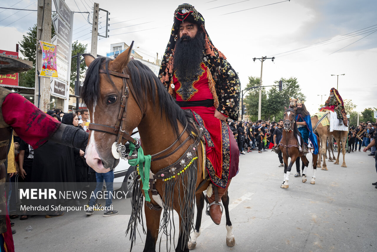 تصاویر: حرکت نمادین کاروان امام حسین(ع)