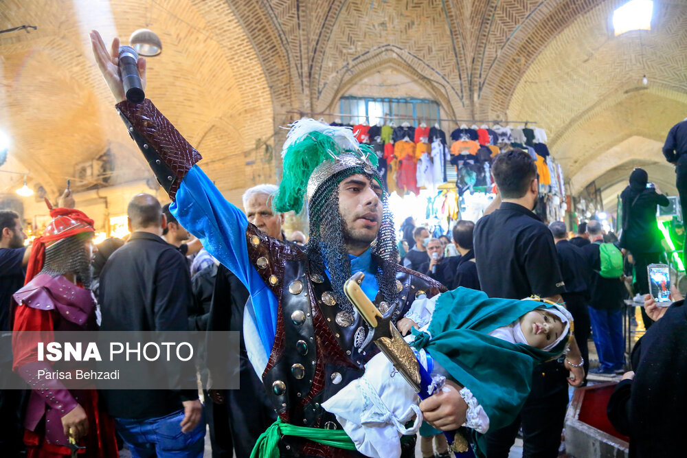 تصاویر: تعزیه سیار در بازار تاریخی اراک