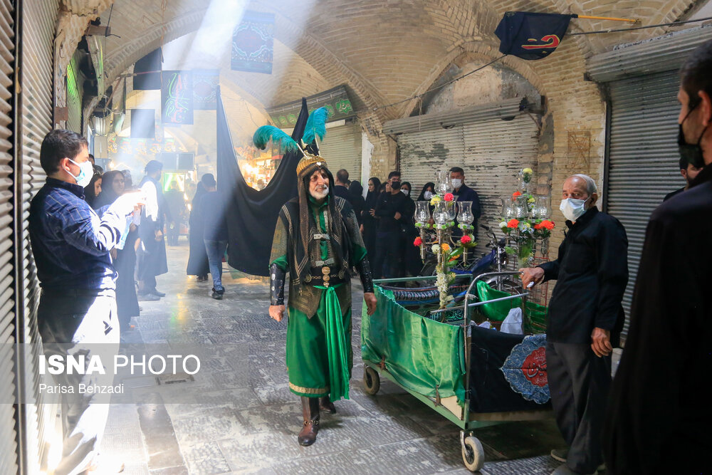تصاویر: تعزیه سیار در بازار تاریخی اراک