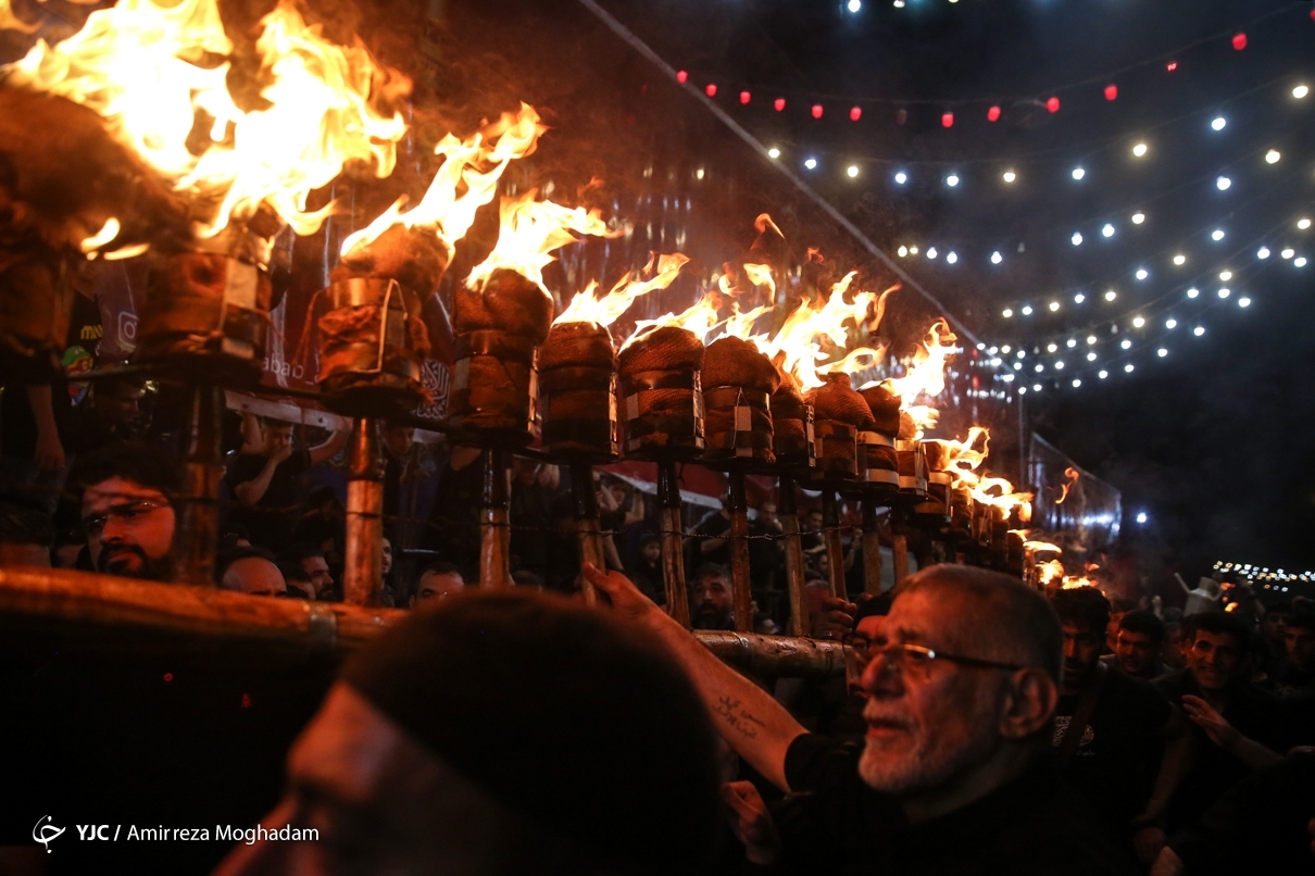 تصاویر: آیین مشعل گردانی عراقی های مقیم تهران و قم